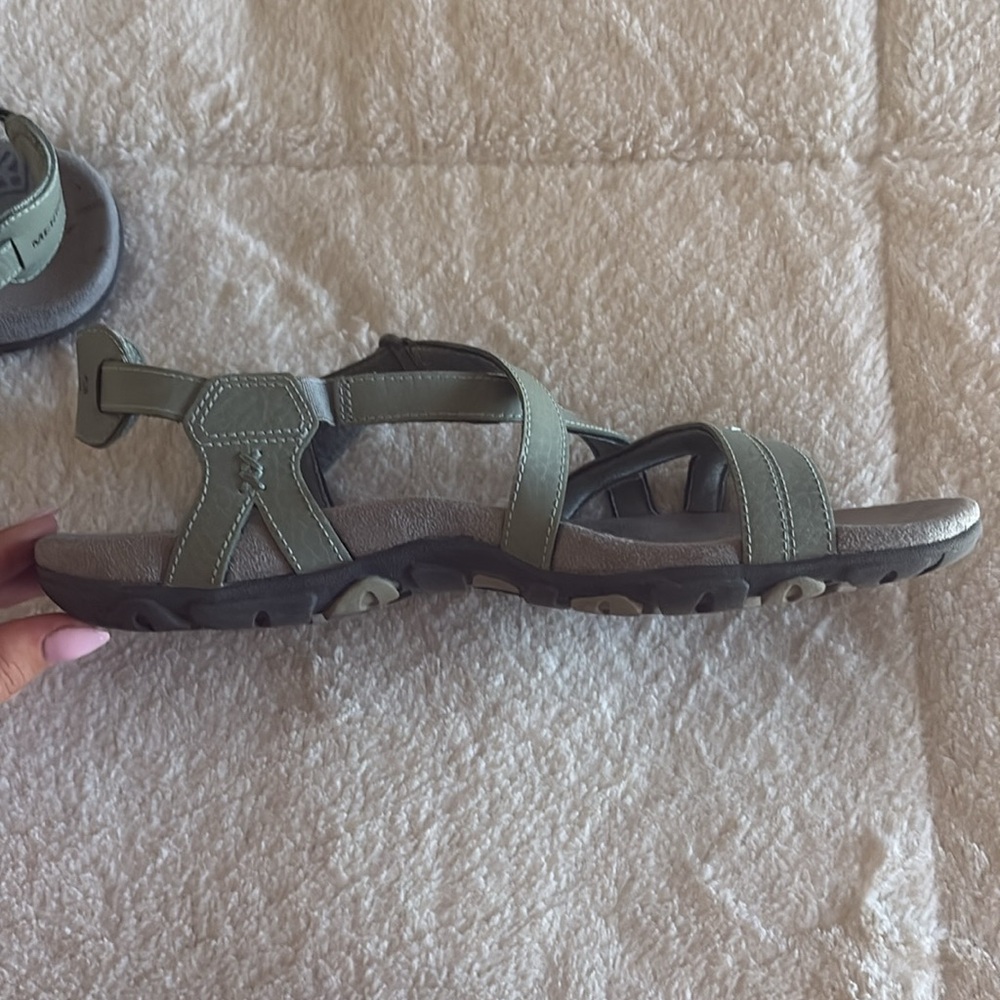 Green and Grey Merrell Sandals - Picture 4 of 6